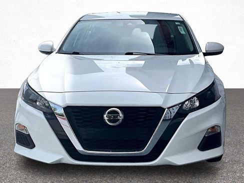 Used 2022 Nissan Altima 2.5 S FWD image 3