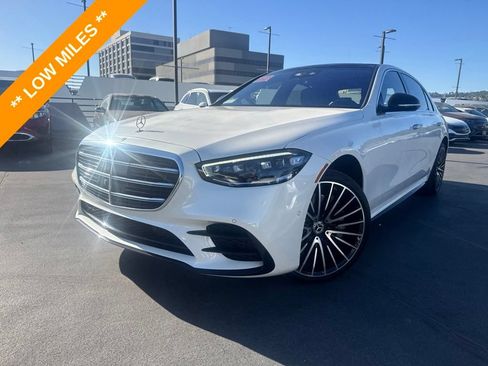 Used 2022 Mercedes-Benz S 500 4MATIC image 1