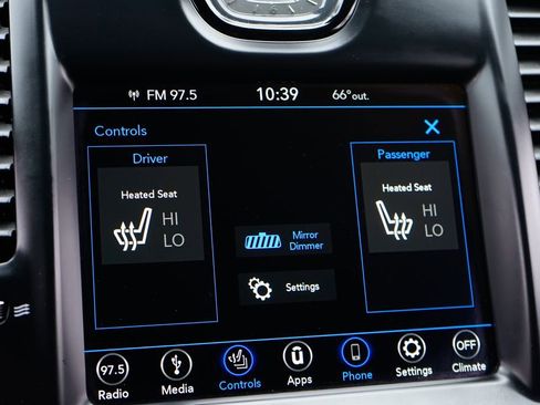 Used 2019 Chrysler 300 S image 27