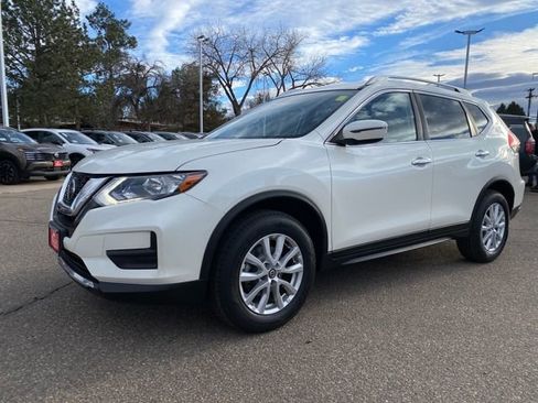 Certified 2020 Nissan Rogue SV image 1