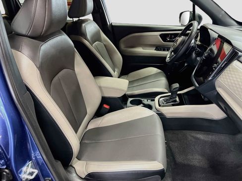 Used 2025 Subaru Forester Limited w/ Popular Package AWD/4WD image 30