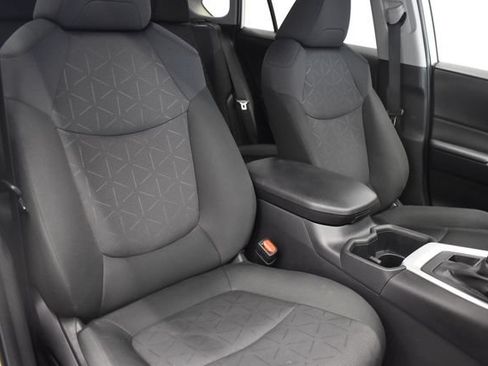 Used 2025 Toyota RAV4 XLE w/ Weather Package AWD/4WD image 6