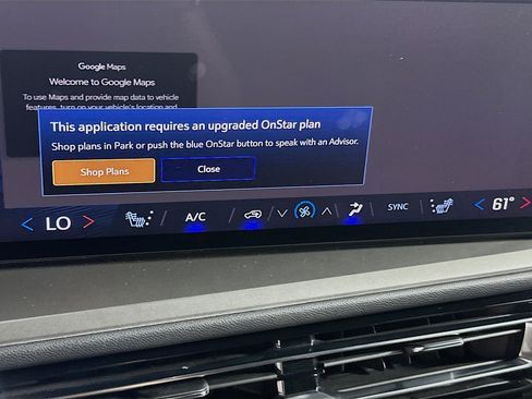 Used 2025 Chevrolet Traverse LT image 24