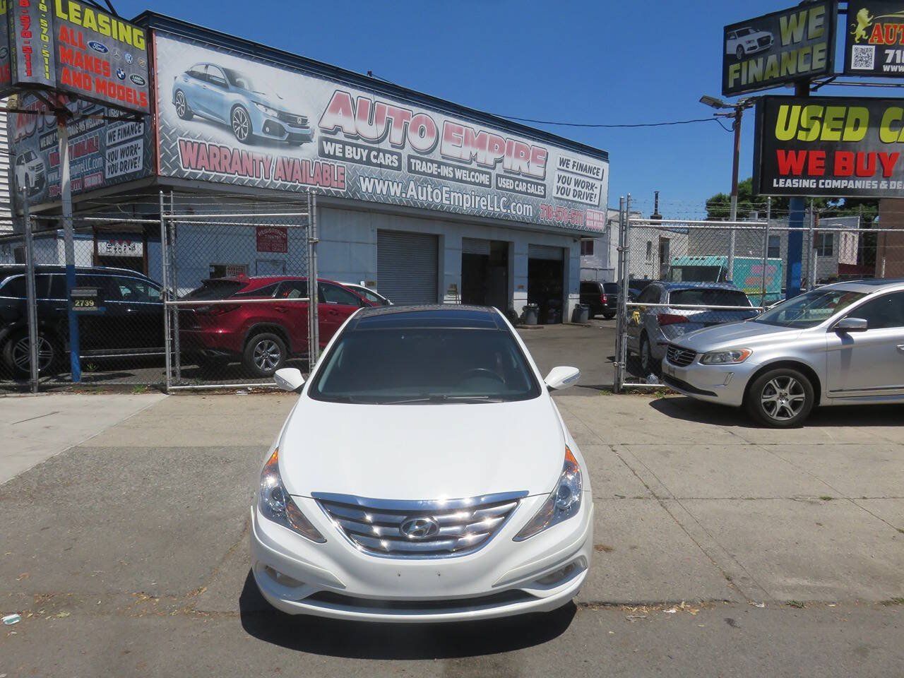 Used 2012 Hyundai Sonata Limited w/ Navigation Pkg FWD image 6