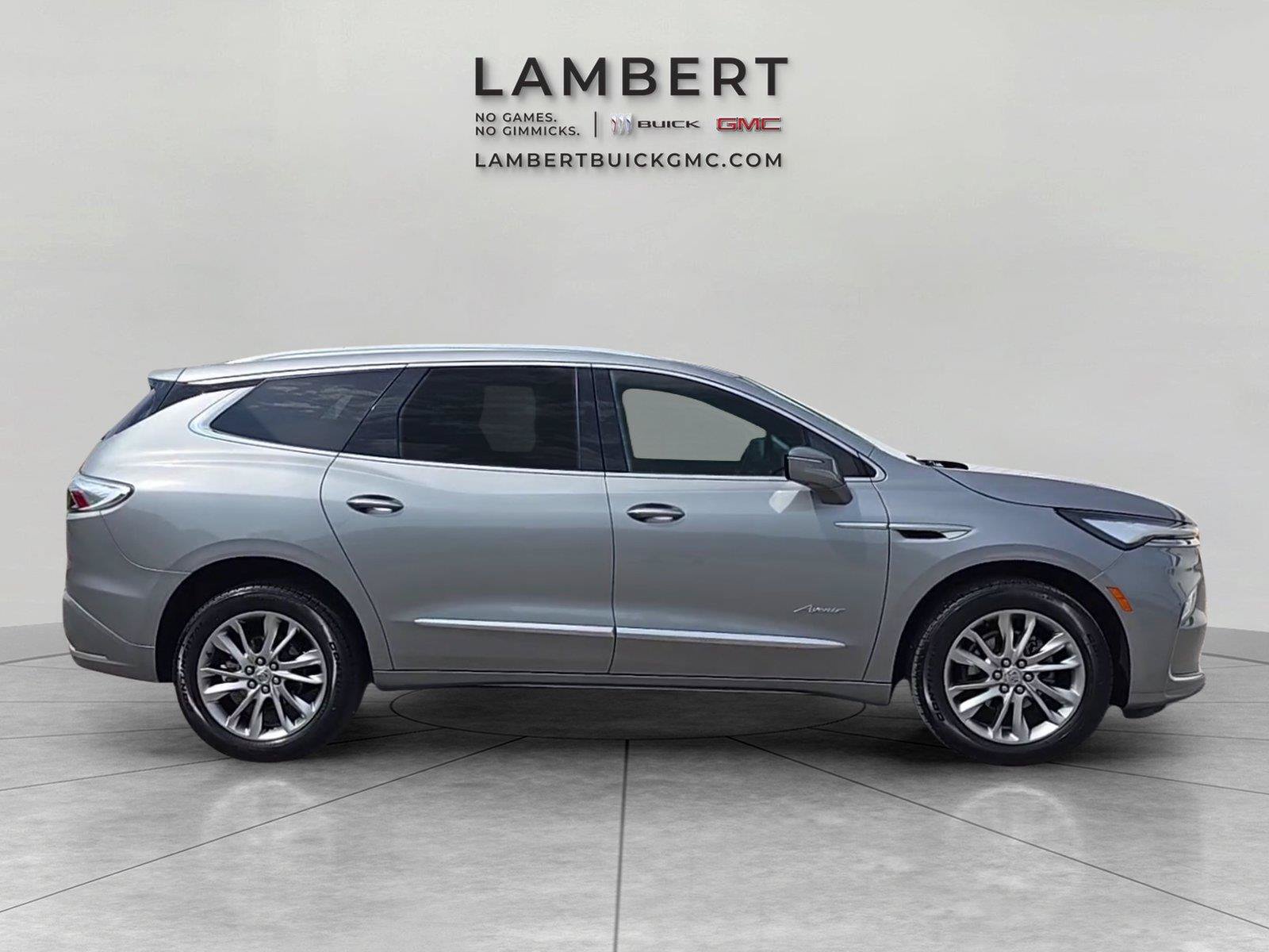 Used 2024 Buick Enclave Avenir w/ Avenir Technology Package AWD/4WD image 6
