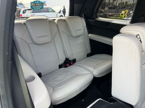 Used 2017 Mercedes-Benz GLS 450 4MATIC w/ Premium Package image 16
