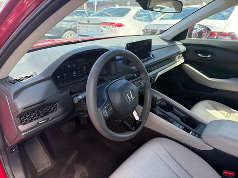 Used 2023 Honda Accord LX image 16