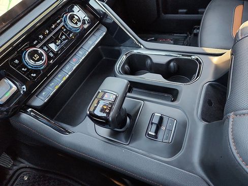 Used 2024 GMC Sierra 1500 AT4 w/ Technology Package image 12