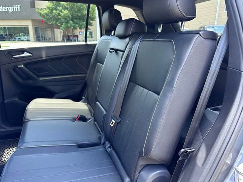 Used 2023 Volkswagen Tiguan SE R-Line FWD image 19