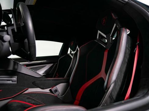 Used 2016 Lamborghini Aventador LP 750-4 AWD/4WD image 15