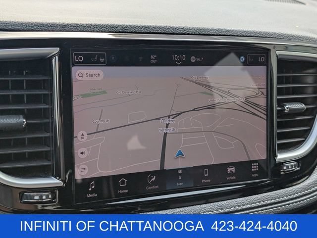 Used 2025 Chrysler Pacifica Limited FWD image 14