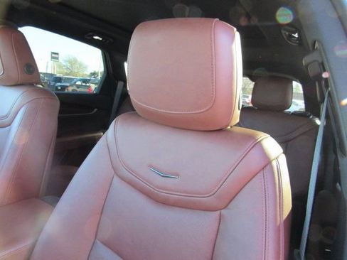 Certified 2025 Cadillac XT5 Premium Luxury w/ LPO, Bronce Accent Package image 13