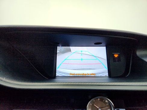 Used 2014 Lexus ES 350 w/ Luxury Package image 24
