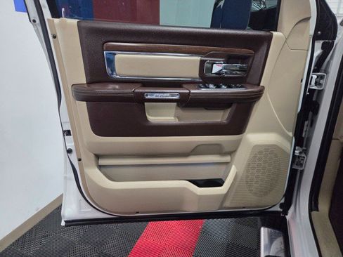 Used 2015 RAM 3500 Laramie image 32