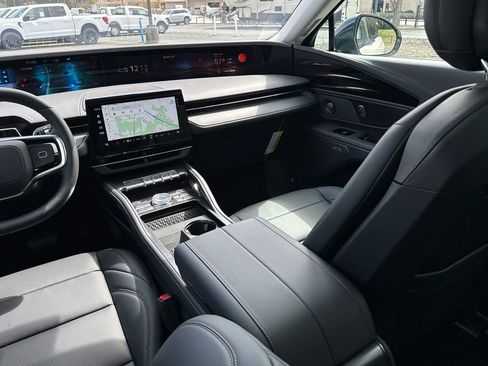 New 2026 Lincoln Nautilus Premier w/ Equipment Group 102A image 31