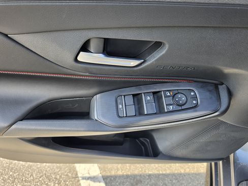 New 2027 Nissan Sentra SR FWD image 13