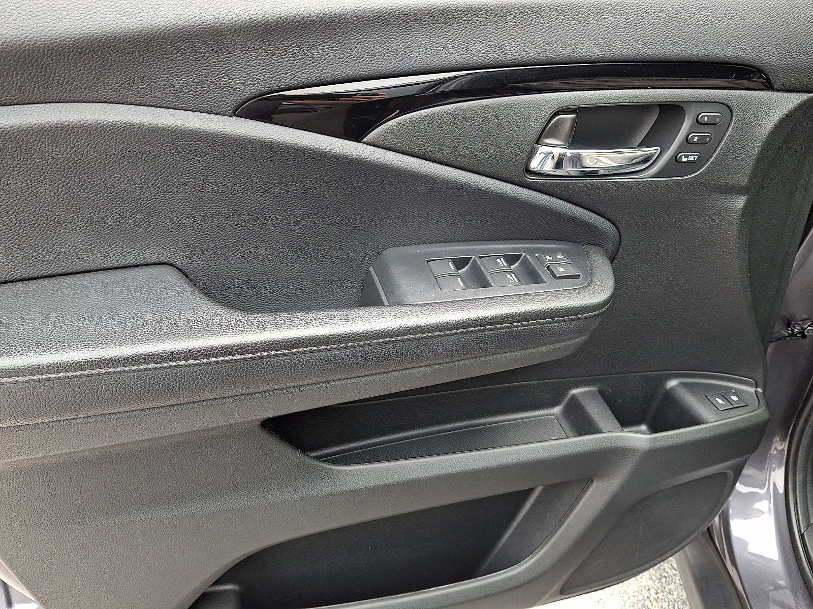 Used 2020 Honda Passport Touring image 12