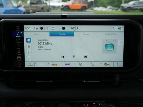 New 2025 Jeep Gladiator Rubicon w/ Safety Group image 20