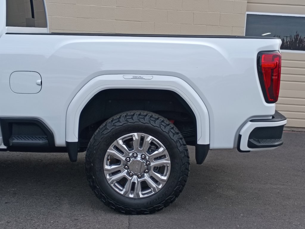 Used 2022 GMC Sierra 2500 Denali w/ Denali Ultimate Package AWD/4WD image 7