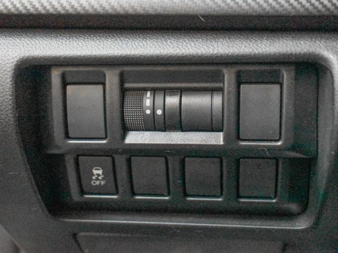 Used 2020 Subaru Impreza 2.0i image 18