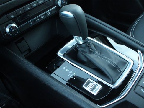 Used 2025 MAZDA CX-5 AWD 2.5 S w/ Preferred Package image 19