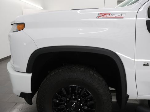 Used 2022 Chevrolet Silverado 2500 LT w/ Z71 Sport Edition image 35