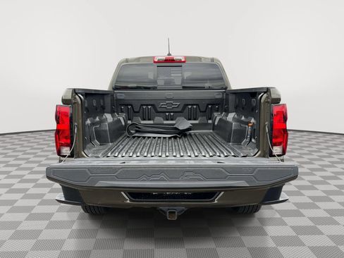 Used 2024 Chevrolet Colorado LT w/ LT Convenience Package AWD/4WD image 12