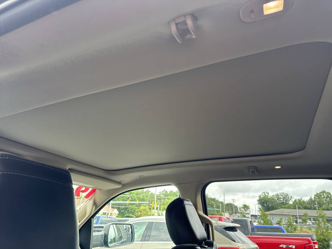 Used 2019 RAM 1500 Laramie AWD/4WD image 21