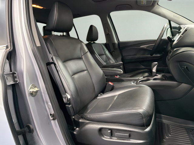 Used 2019 Honda Ridgeline RTL-T image 14