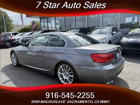 Used 2011 BMW 328i Convertible image 4