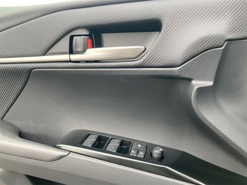 New 2026 Toyota Camry Hybrid image 14