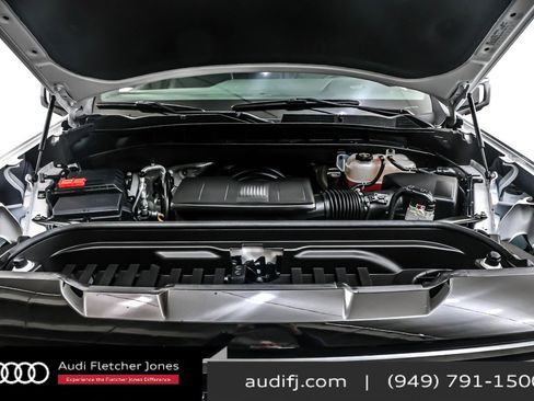 Used 2025 GMC Sierra 1500 AT4 image 11