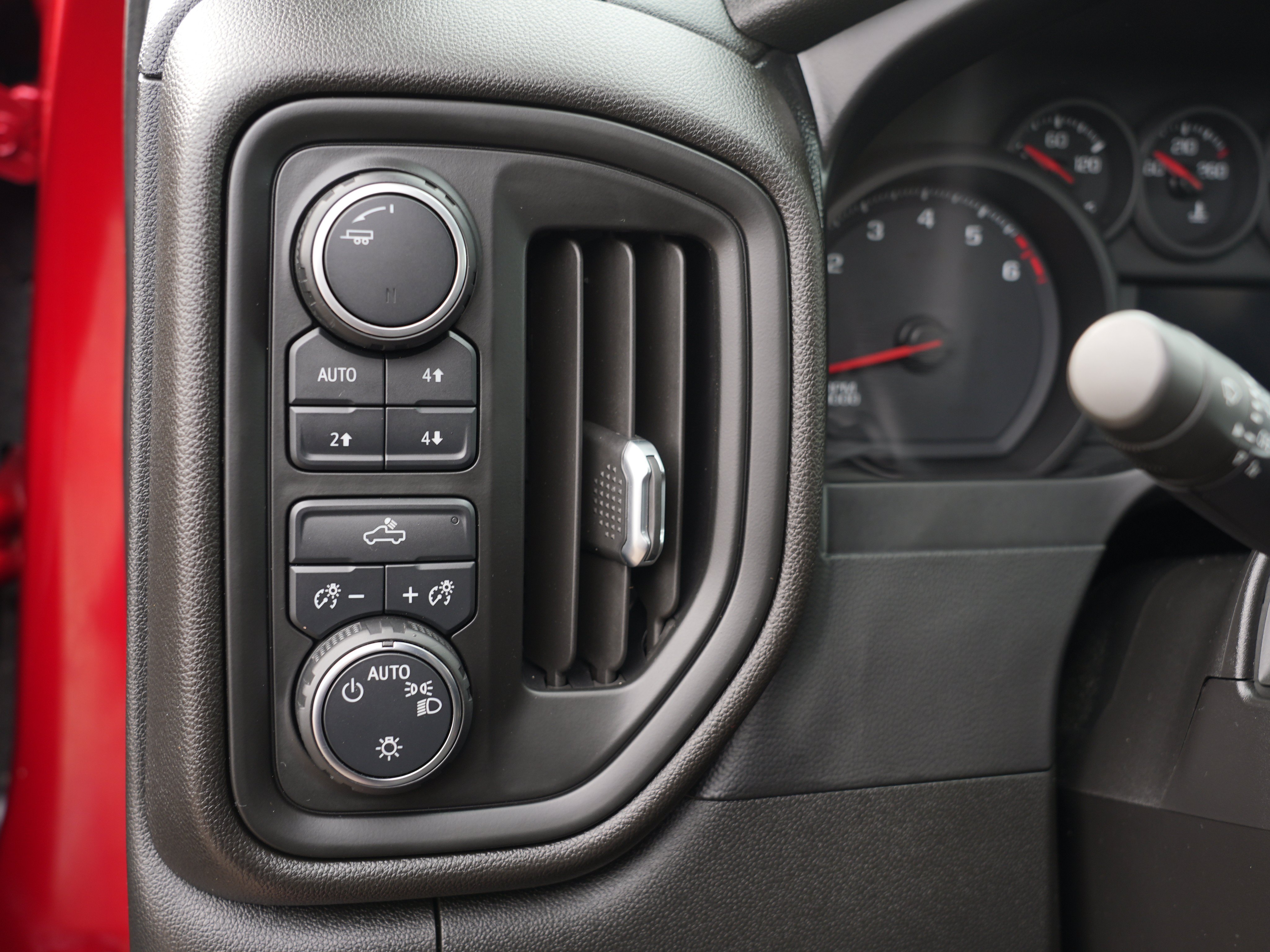 Used 2021 Chevrolet Silverado 1500 Custom Trail Boss AWD/4WD image 16