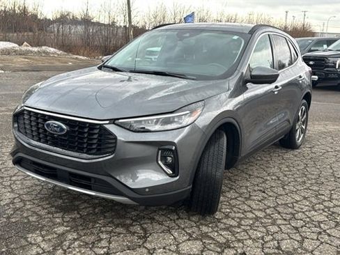 Certified 2023 Ford Escape Platinum image 7