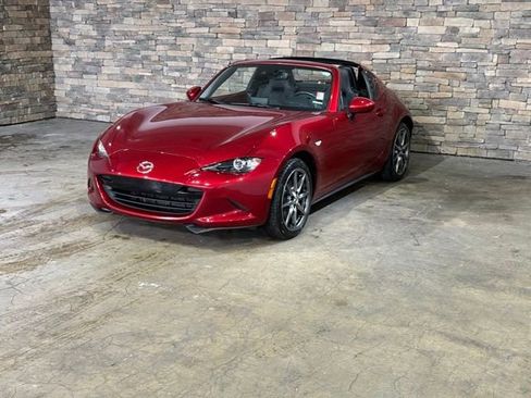 Used 2021 MAZDA MX-5 Miata RF Grand Touring RWD image 5