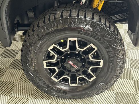 New 2026 GMC Sierra 2500 AT4X image 19