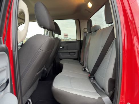 Used 2024 RAM 1500 Classic SLT image 9