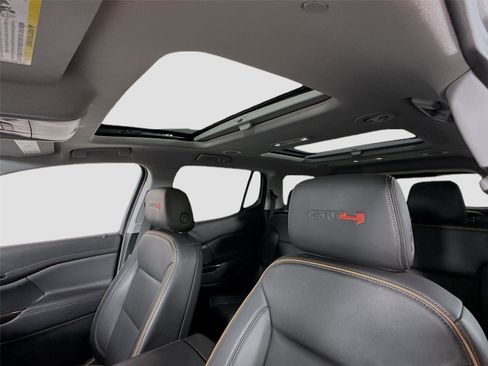 Used 2023 GMC Acadia AT4 w/ Technology Package image 17