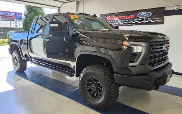 Used 2025 Chevrolet Silverado 2500 ZR2 w/ ZR2 Bison Edition AWD/4WD image 4