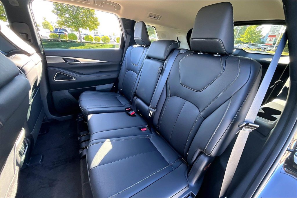 New 2027 INFINITI QX60 Luxe w/ Cargo Package AWD/4WD image 10