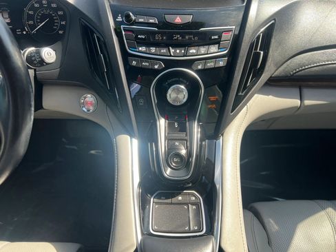 Used 2019 Acura RDX AWD w/ Advance Package image 12