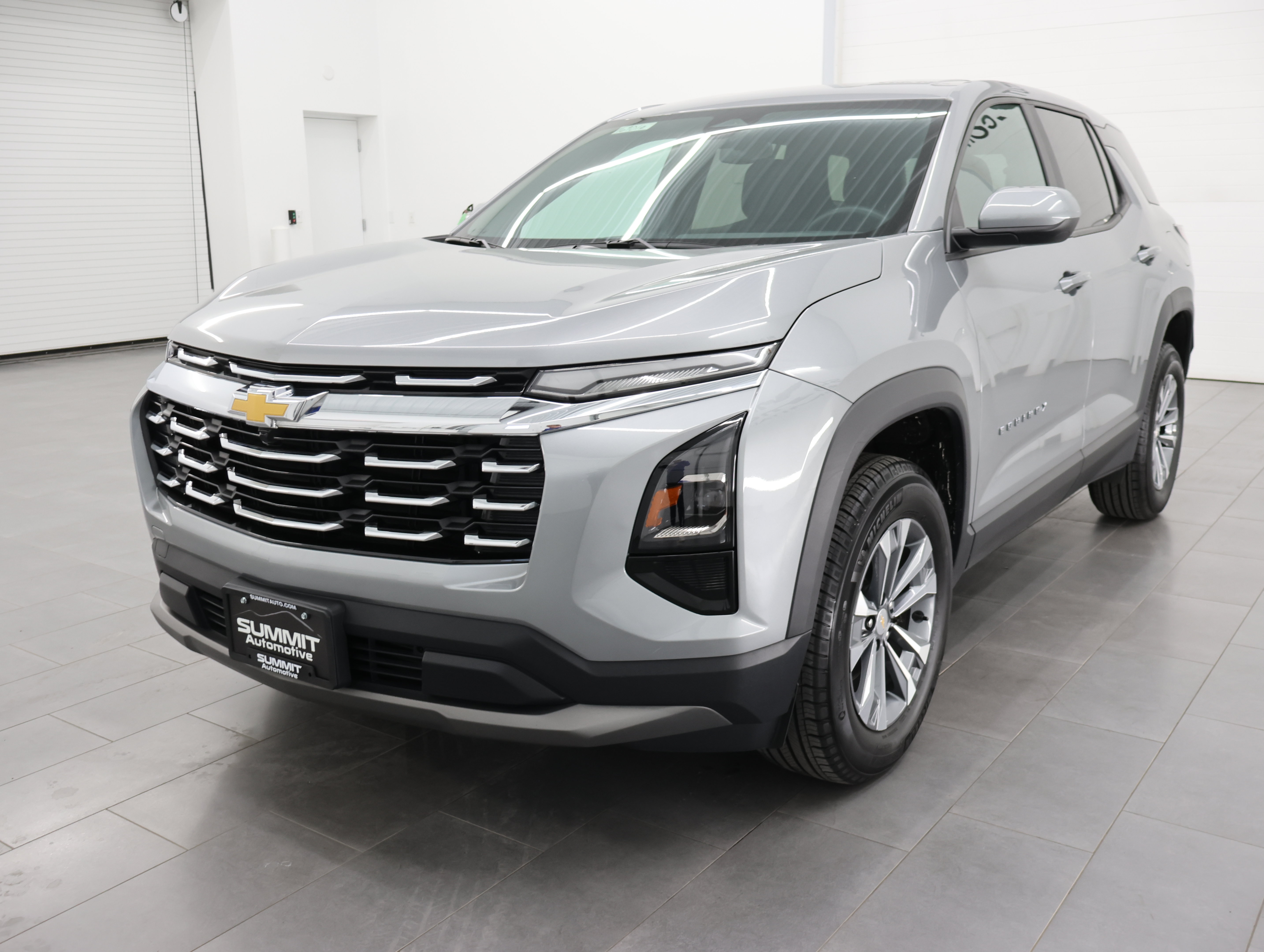 Used 2026 Chevrolet Equinox LT AWD/4WD image 7
