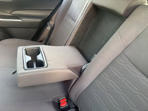 Used 2022 Toyota RAV4 SE AWD/4WD image 39