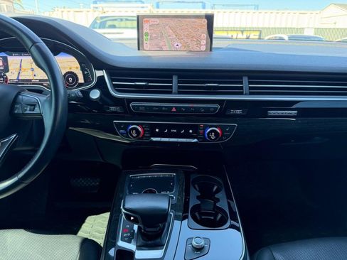 Used 2019 Audi Q7 3.0T Prestige AWD/4WD image 25