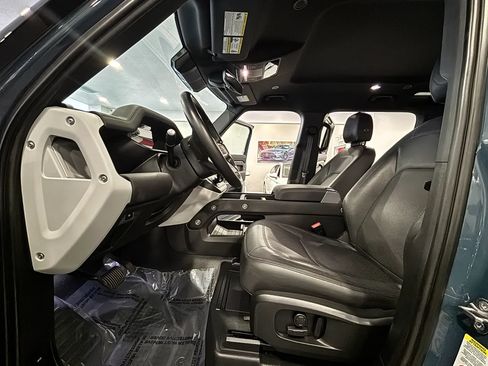 Used 2023 Land Rover Defender 110 S AWD/4WD image 12