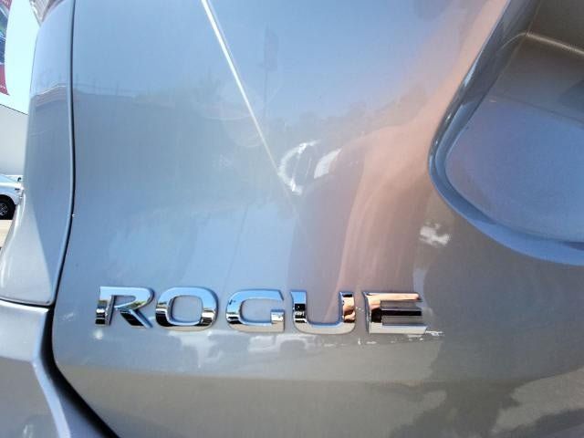 Used 2019 Nissan Rogue SV AWD/4WD image 30