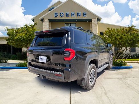 Used 2025 Toyota 4Runner TRD Off-Road AWD/4WD image 5