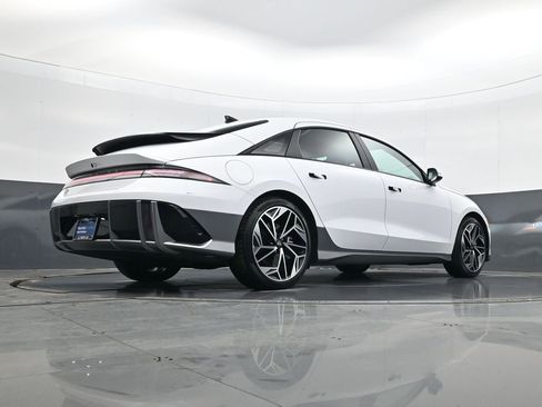 Certified 2024 Hyundai Ioniq 6 SEL image 25