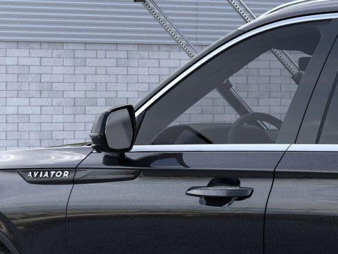 New 2026 Lincoln Aviator AWD image 20