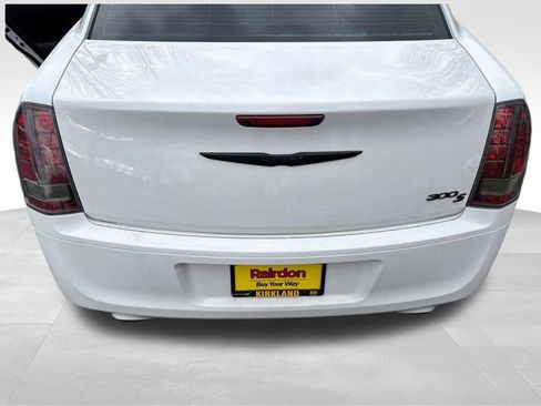 Used 2014 Chrysler 300 S image 12